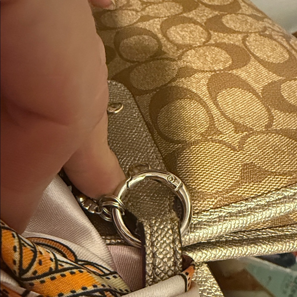 Coach Tan Signature Tote with Pink Scarf n bling chain - Picture 13 of 16